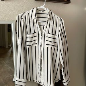 Express women long sleeve shirt.